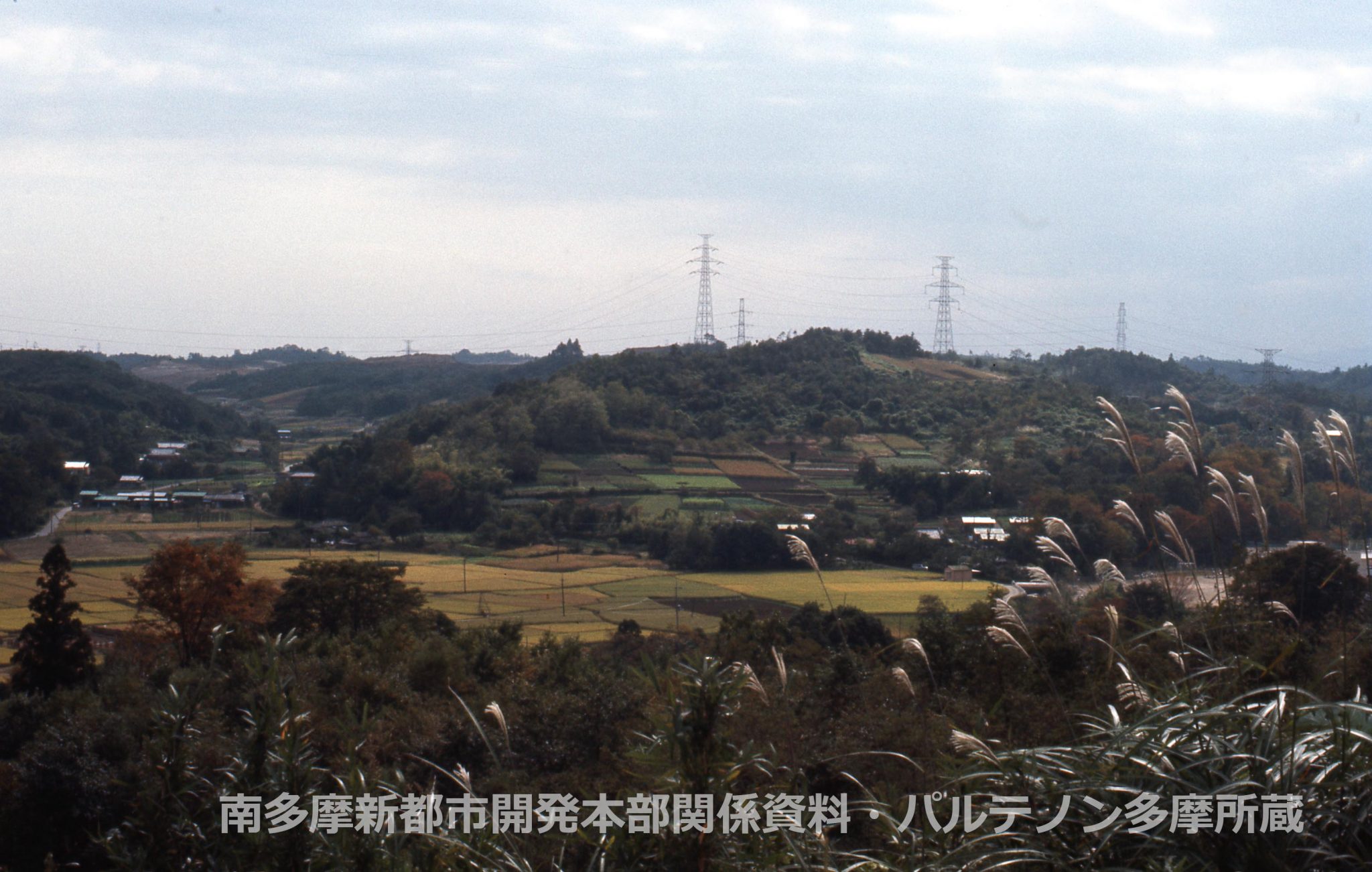 4階廻廊展示 写真展「多摩ニュータウンの移り変わり～貝取を中心に～」 パルテノン多摩公式サイト