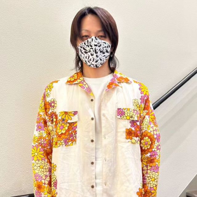 「オイディプス王」
稽古場で初の通し稽古に感激！
時と場が遠く離れた古代ギリシャではなく、今近くに感じられるドラマティック作品に深化してきました！

そんな本日クレオン役の新木さんが和みの服装です。
パンダのマスクにお花のシャツ🌼

公式サイト👉oedipus.jp
